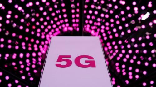 中国厂商正为5G手机定价&nbsp;比现有手机贵500元
