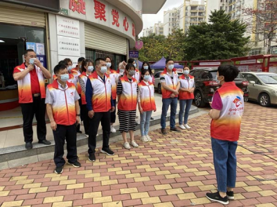 广州市花都区新雅街“红管家”：走街串巷进家门&nbsp;走进街坊心窝里