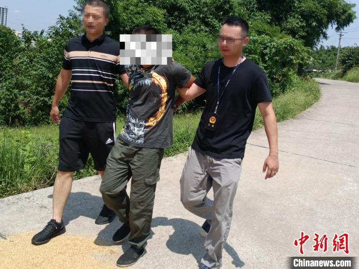 四川荣县警方打掉一流动赌场：抓获22名嫌疑人查获赌资240余万元