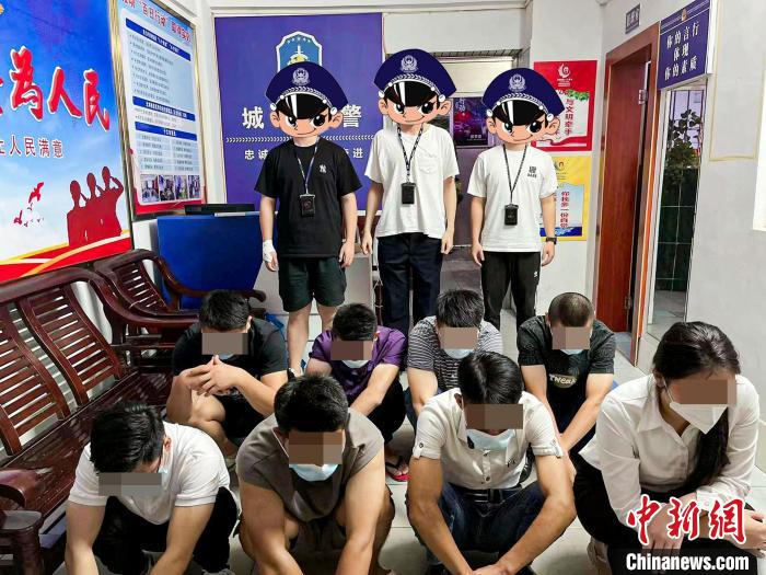 警方抓获犯罪嫌疑人。　警方供图