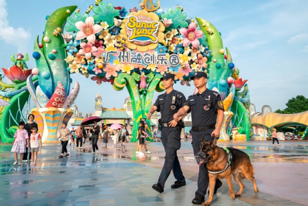广州警方全力守护“双节”平安&nbsp;全市社会面治安、交通情况平稳有序