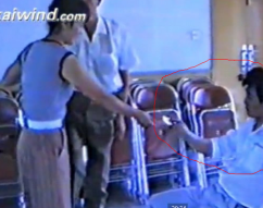 修炼?骗钱敛财的工具——依法取缔“法轮功”邪教组织25年特稿之二