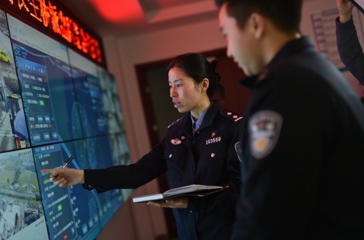 最美基层民警黄露：善于“乔装”侦查 “拿手好菜”是破案