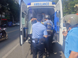 广东博罗：老人不慎摔倒&nbsp;&nbsp;巡警紧急救助