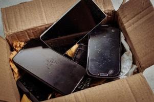 手机换菜刀到底行不行？国安部提示：处理不当可能泄密